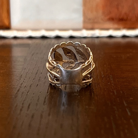 Silver leaf ring - Picture 2 of 2
